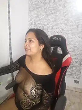 Zarinamoon live cam on StripChat