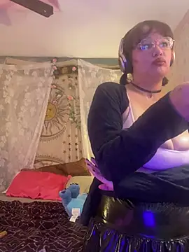 nomichuu live cam on StripChat