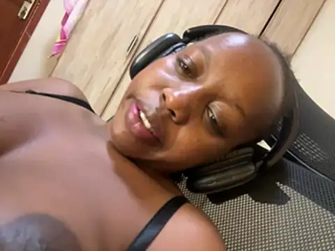 freaky_squirter (F young) - OCEAN SQUIRT