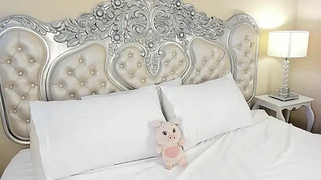 chijiro_ live cam on StripChat