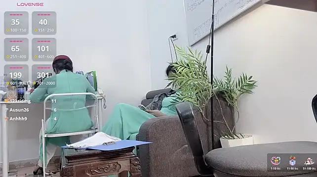 Mono-StewardessMysa live cam