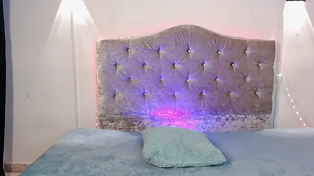 miss_Scarletcs webcam