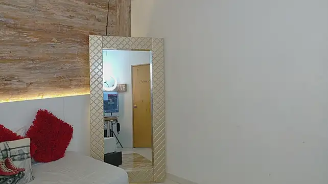 Amaia_Monroe live sex cam