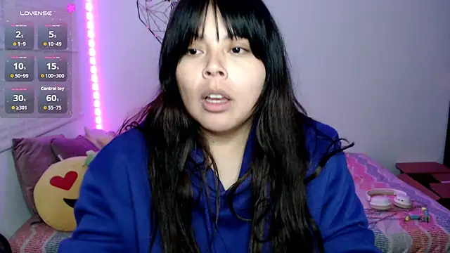 EllieMoonX webcam