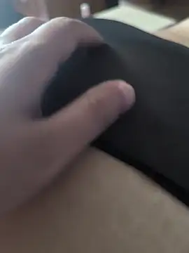 MadaamJizz_DickLewd webcam