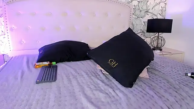 Luna_Noire1 live webcam