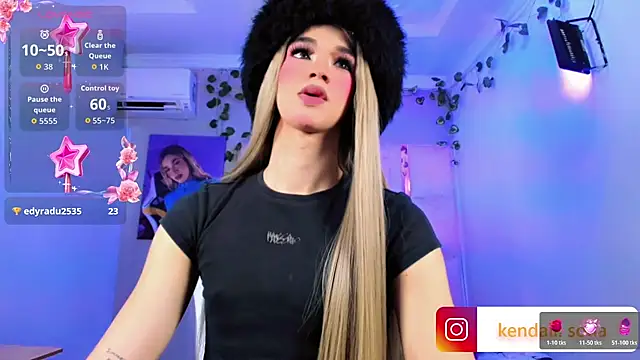 Sophiaa_doll_