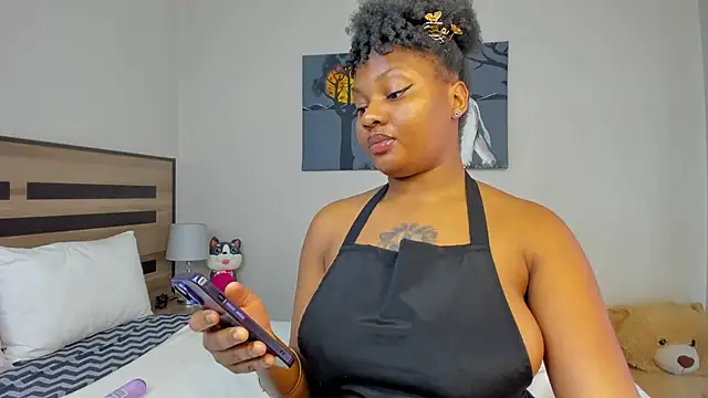 Renee-18 webcam