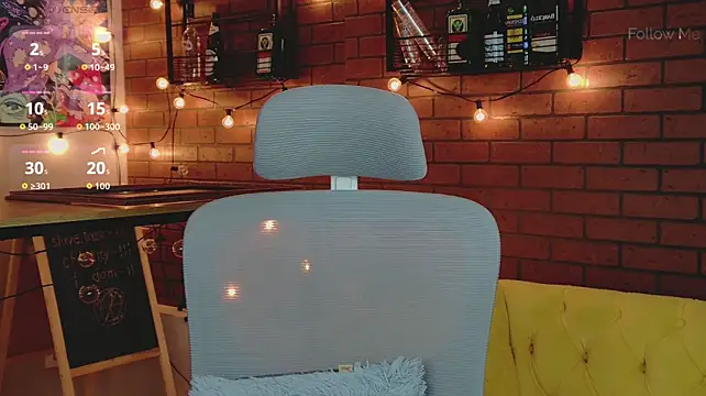 KiraMontoya webcam