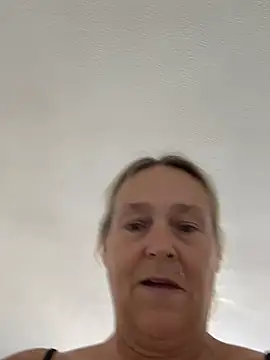 Blondnboujee53
