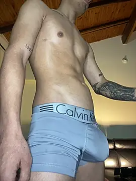 Aaronsexroom's live cam