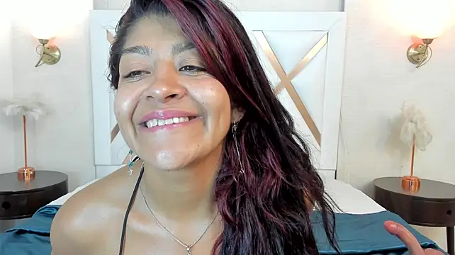 Sky_Collins_ webcam