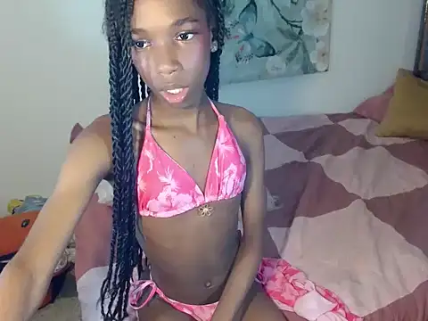 Model: Little_ebonyx