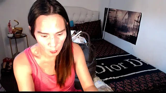 NinaDOM4CUM webcam