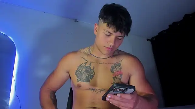 Dominic_Biker__ webcam