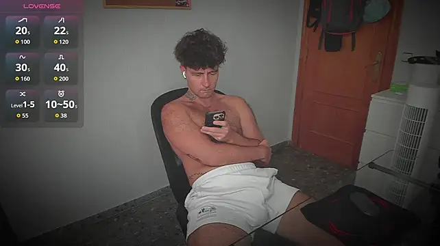 HonestAndrew live cam on StripChat
