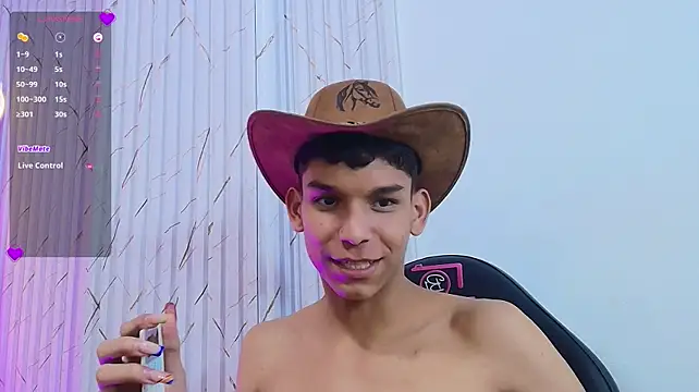 ANGELIC_TAY webcam