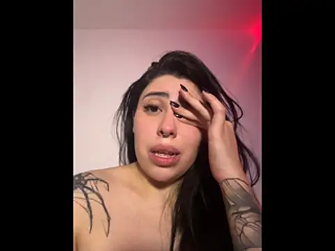 Draculona-666's live cam