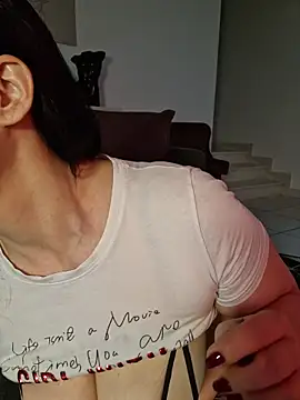 AryaSummersReal webcam