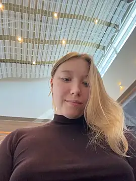 -NaughtyAngel-'s live cam