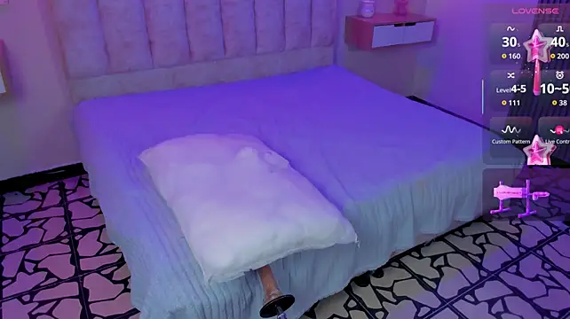 yourlittle_kathe webcam