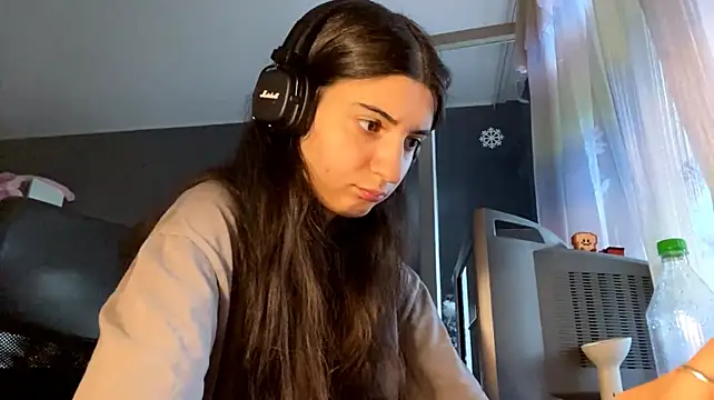 MindaHallmon webcam