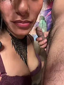 SecretDarkRoomXO ♉ live sex stream