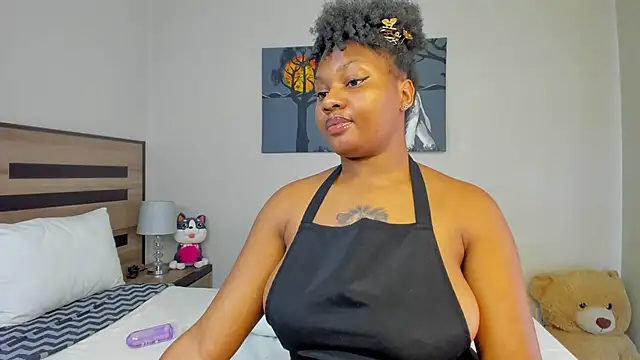 Renee-18 webcam
