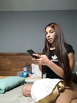 AntoniaHottie live webcam
