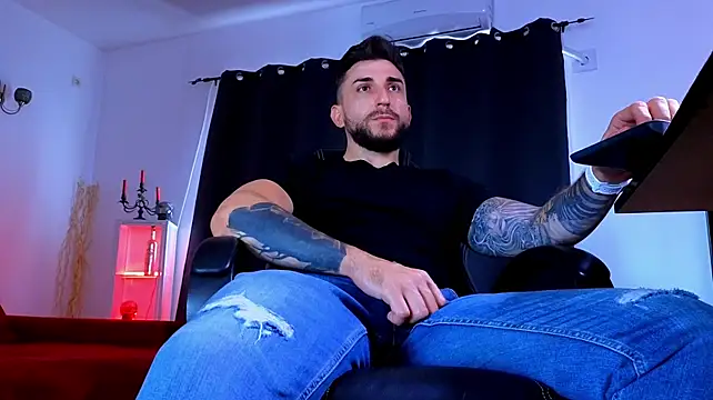 MightyAaron66 webcam
