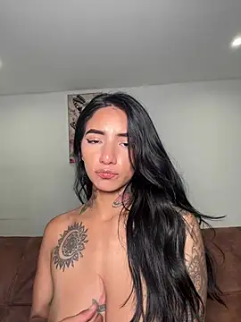 dolcebella live cam on StripChat