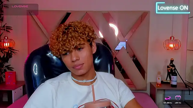 Anyelo_Twink webcam