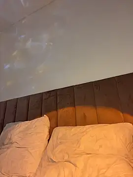 AminaBlush webcam