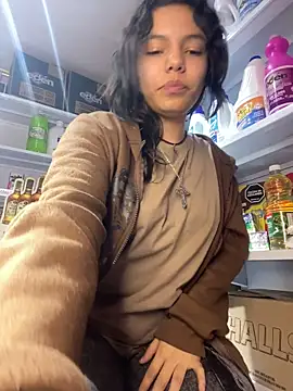 DashaRose live cam on StripChat