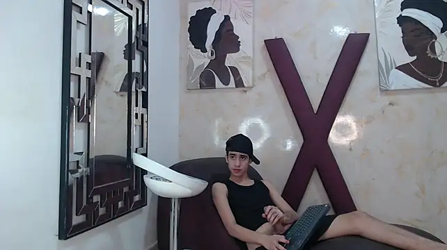 GOLDEN_BOSS webcam