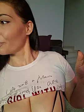AryaSummersReal