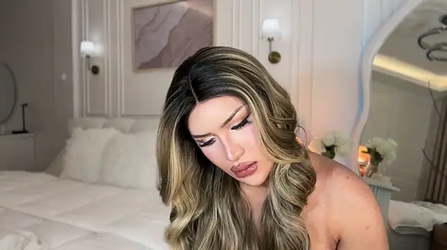 Your_Majesty_Tyra webcam