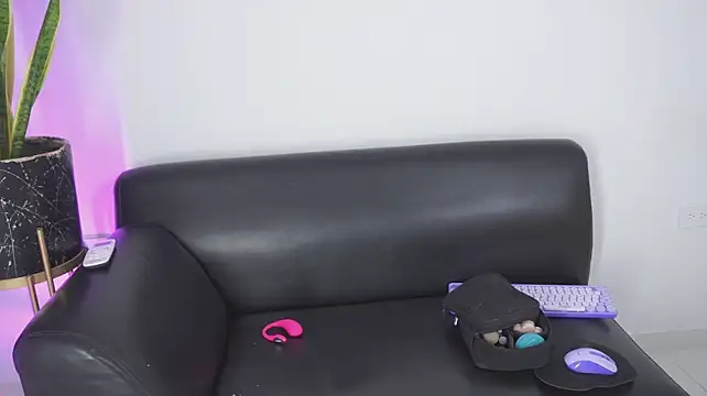 Anais_aradia webcam