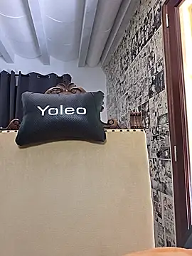 kylie_blck webcam