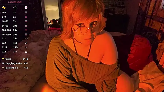 the_goddess_victoria (F young) - Pussy tease.. :P