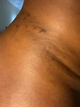 Bella045 webcam