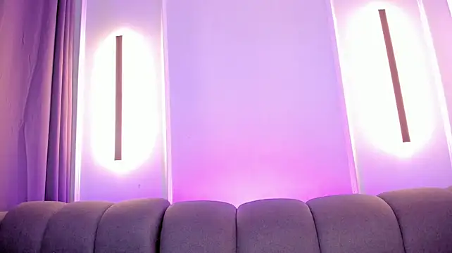 karol_white_ webcam