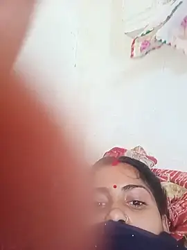 Poojaxx56 webcam