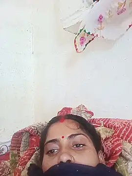 Poojaxx56 webcam