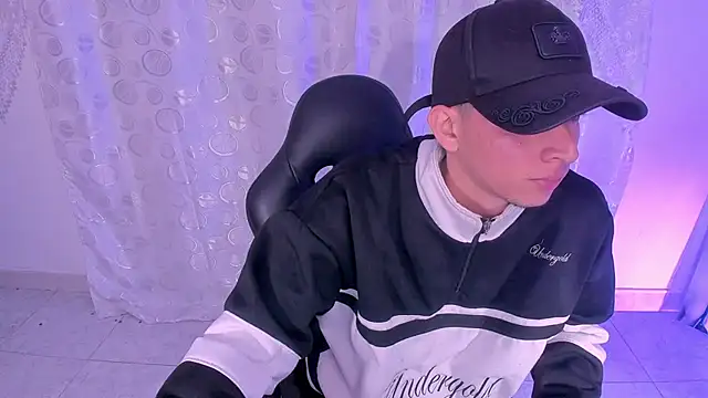 frannboy (M twink) - FIRST CUM TODAY!!💦😘