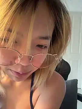 callmewawa webcam
