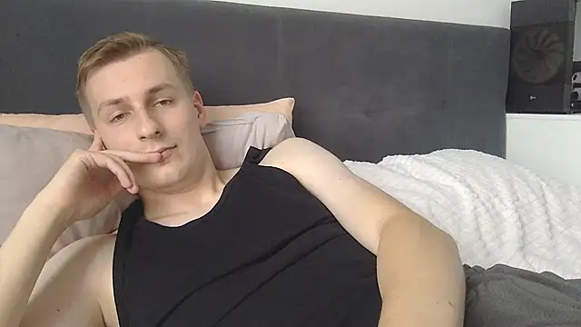 your_andy live cam on StripChat