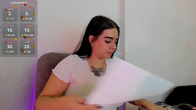 liily_moore webcam