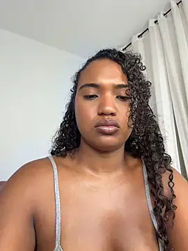 MilaTeenX webcam