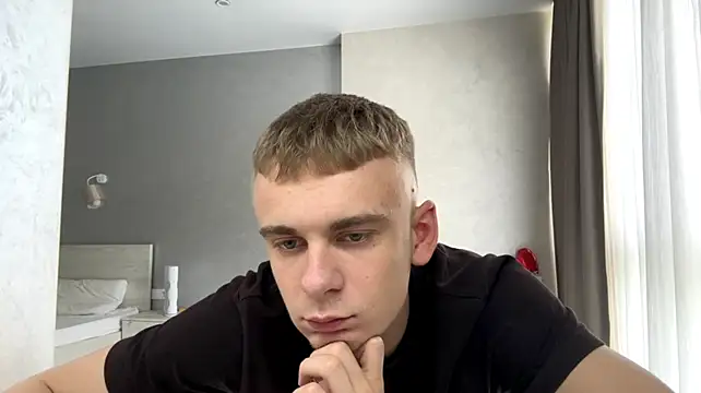 SoloFury live sex cam